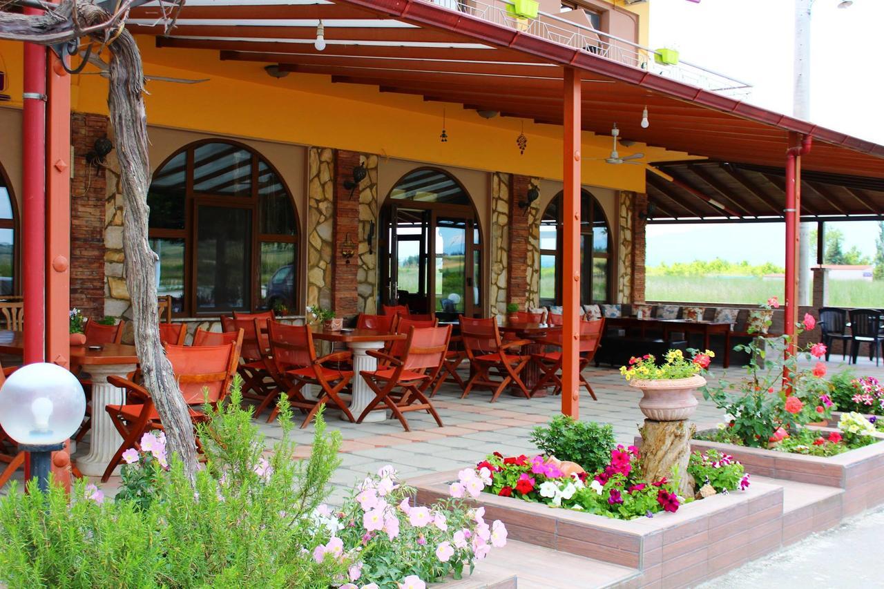 Park Hotel Polykastro Buitenkant foto